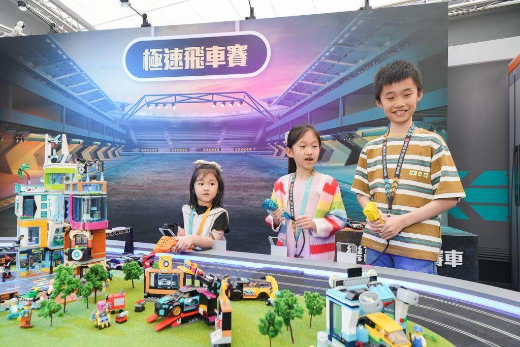 F1 賽季開跑！麥拉倫F1賽車1:1比例樂高模型首度亮相